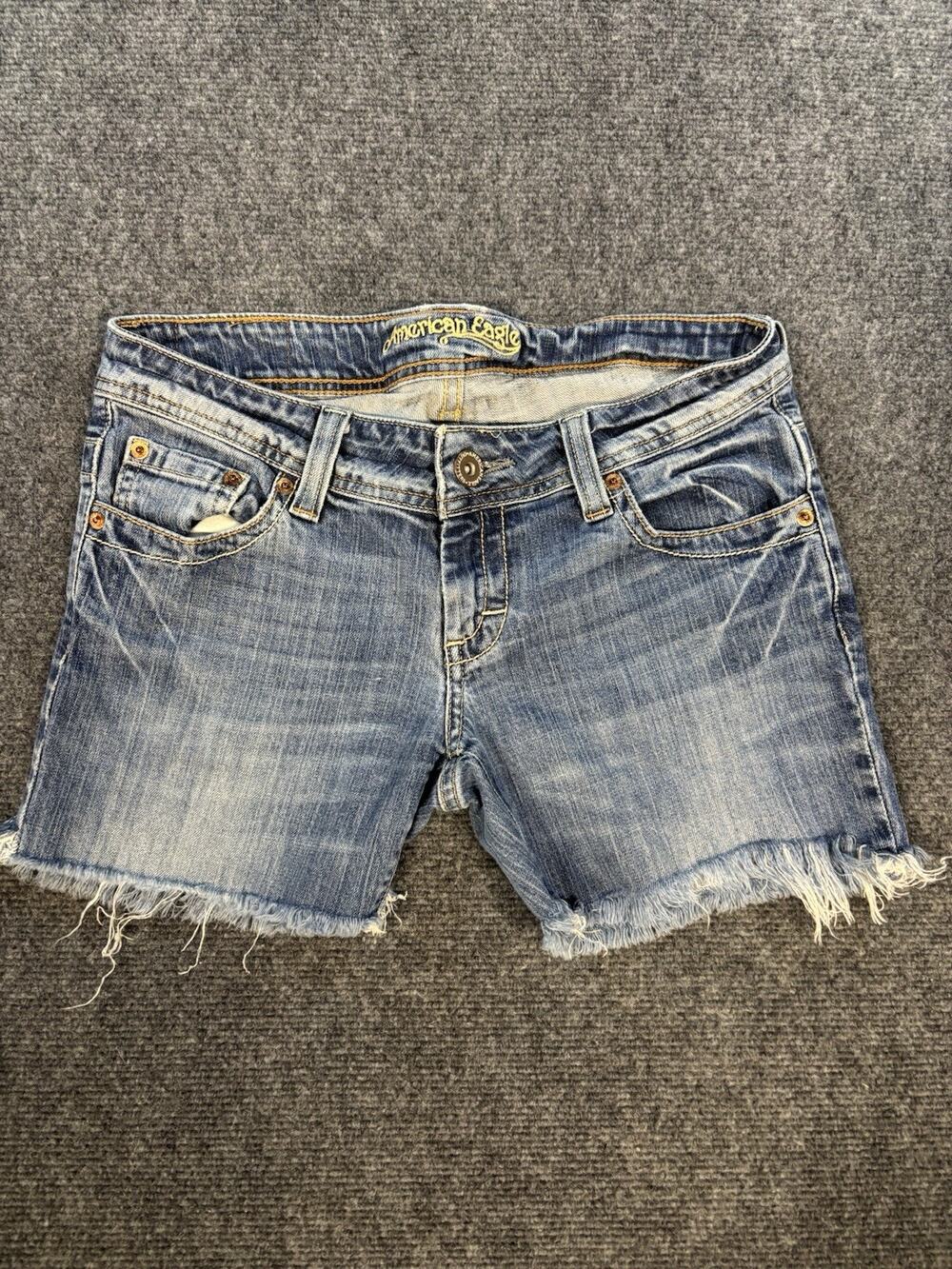 American Eagle Womans Cutoff Shorts Size 6 Stretch Low Rise